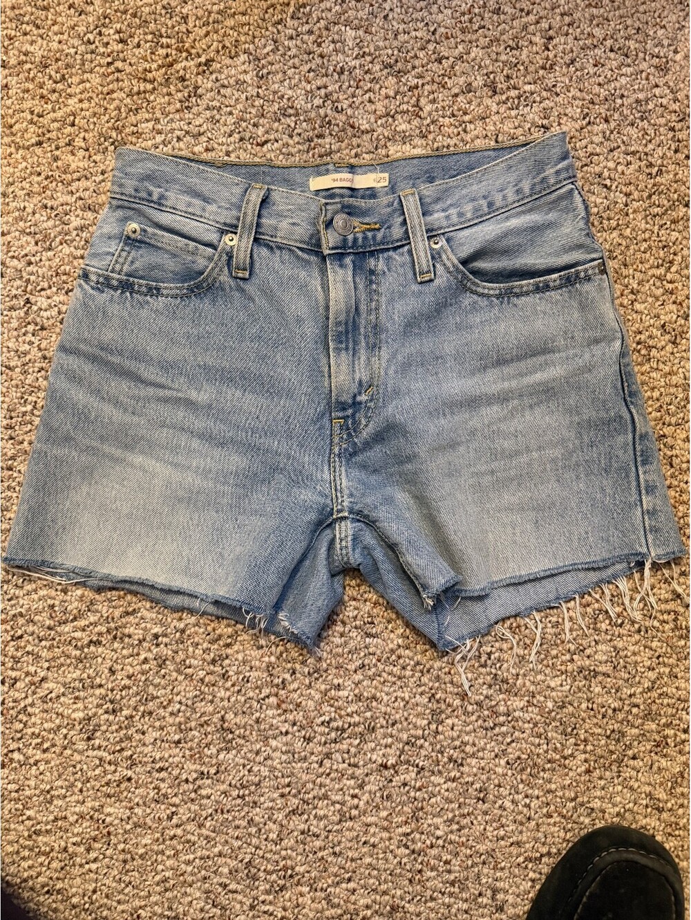 Levi's '94 Baggy jean cut shorts sz. 25